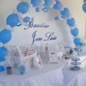 Decoración Bautizo Niño con globos y Mesa Candy